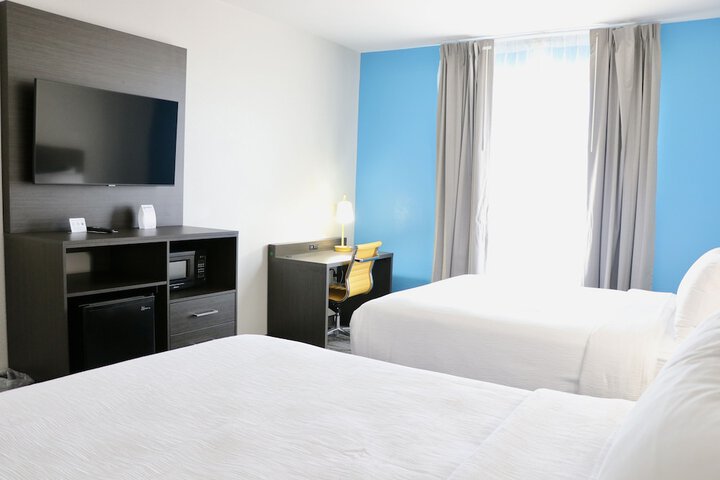 Room 14 of 22