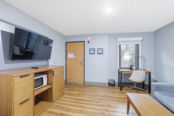 AmericInn by Wyndham White Bear Lake St. Paul