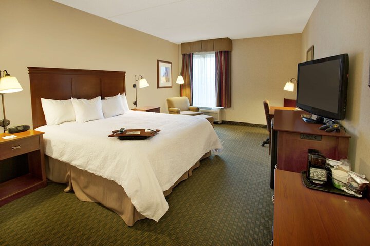 Room 10 of 31