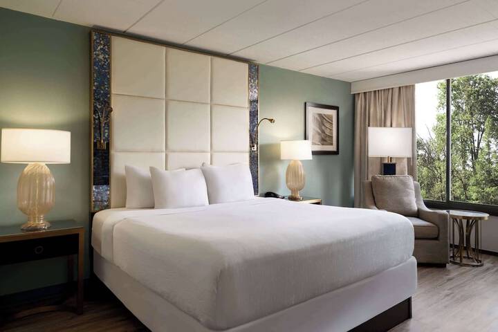 Room 7 of 20