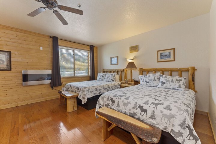 Room 10 of 82