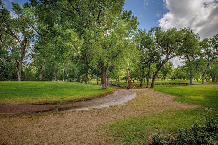 Property Grounds 38 of 40