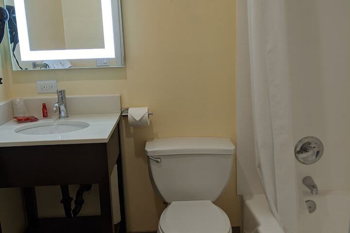 Room 18 of 30