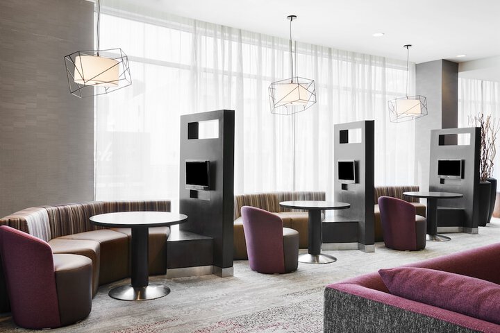 Hotel Interior 10 of 39