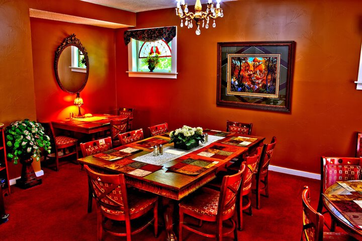 Dining 85 of 107