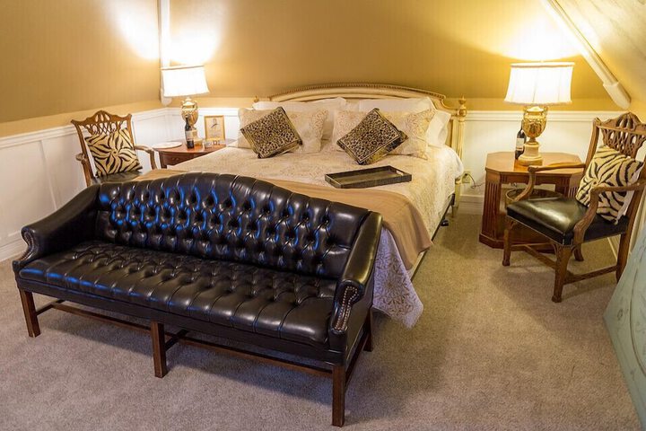 Stay Fairfield - Fairfield Place and Fairfield Manor Bed & Breakfast