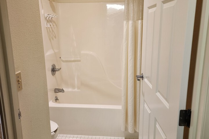 Room 7 of 45