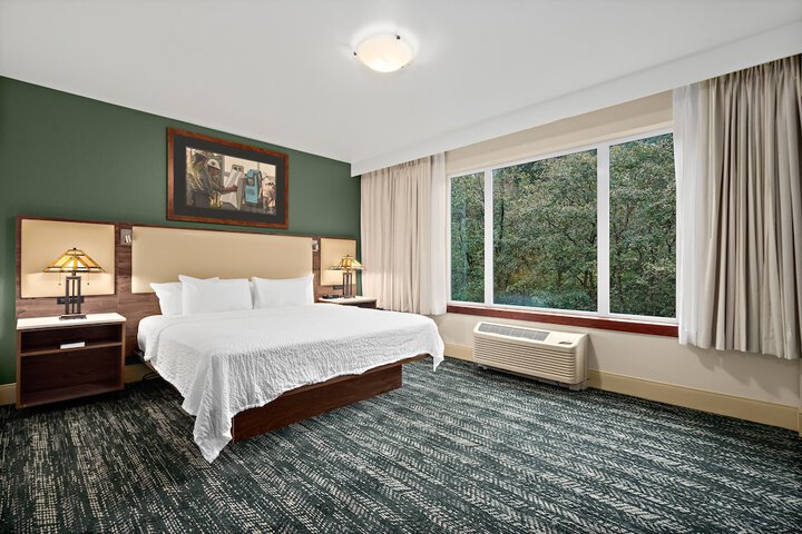 Room 31 of 82