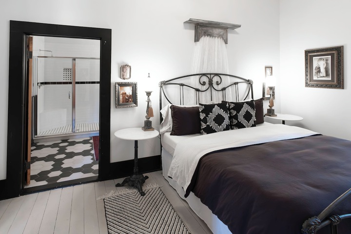 Room 45 of 60