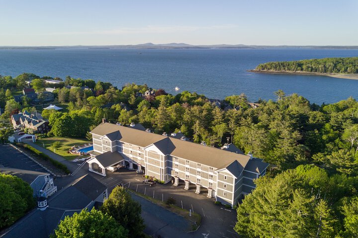 Hotel 4 of 103