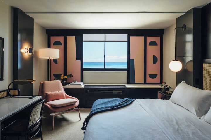 Room 40 of 51