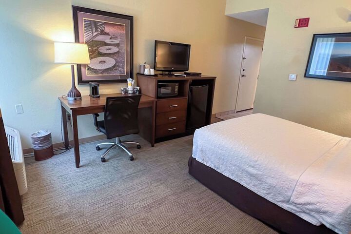 Room 31 of 40