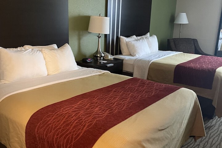 Room 19 of 35