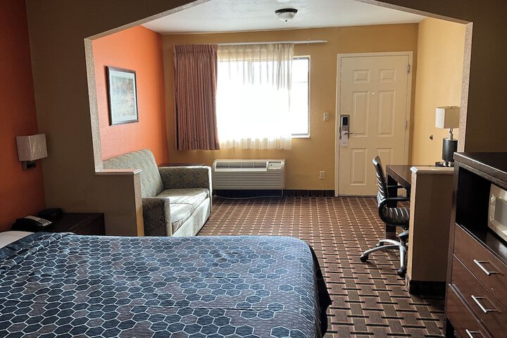 Room 34 of 43