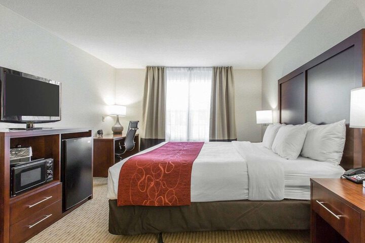 Room 10 of 68