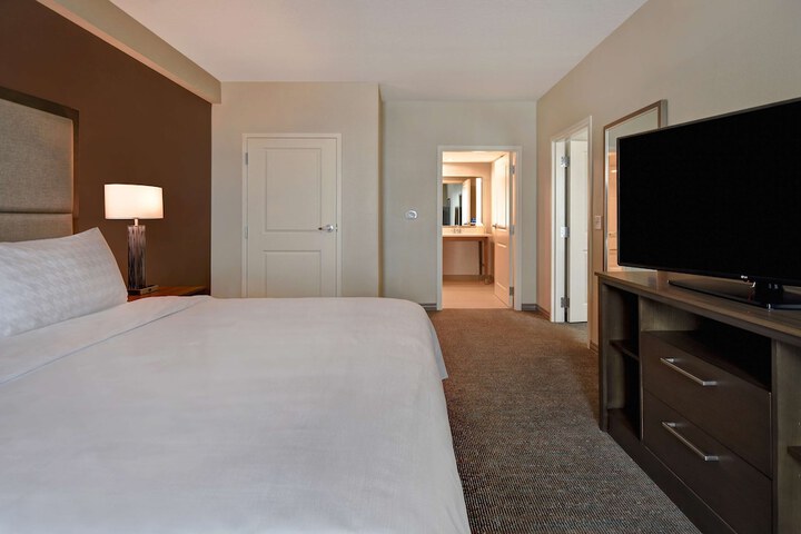 Room 34 of 48