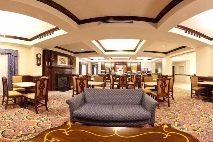 Hotel Interior 10 of 34