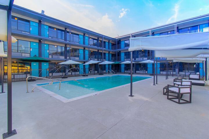 Pool 16 of 50