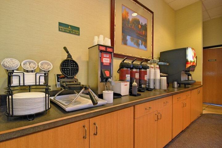 Comfort Inn & Suites Midtown