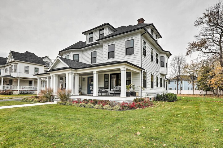 Grand Long Branch Home: 1 Block to Beach!