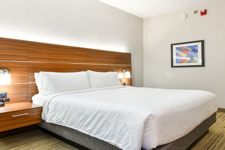 Room 21 of 46