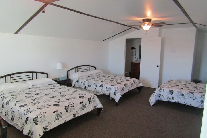 Room 64 of 124