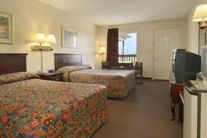 Room 5 of 21