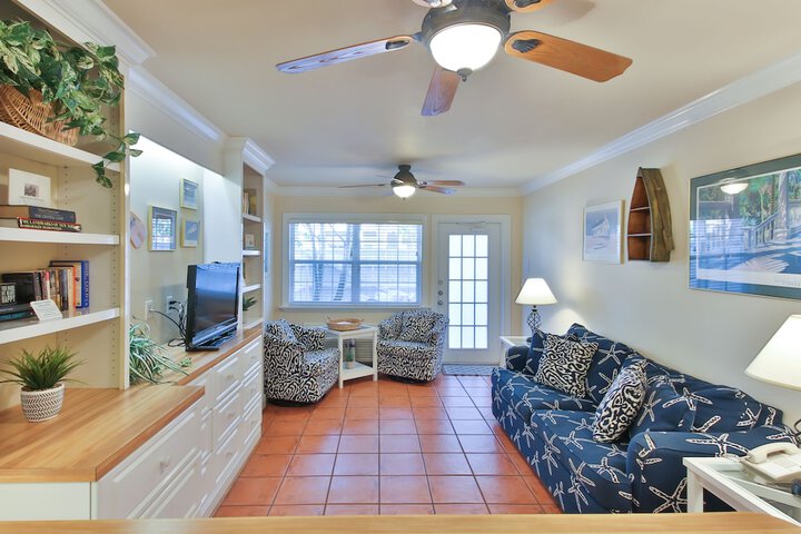 Tortuga Inn Beach Resort
