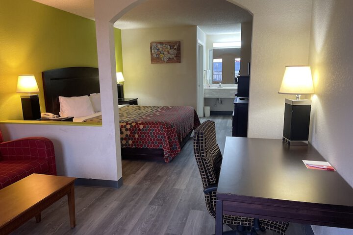 Room 7 of 29