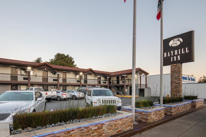 Hotel 7 of 21