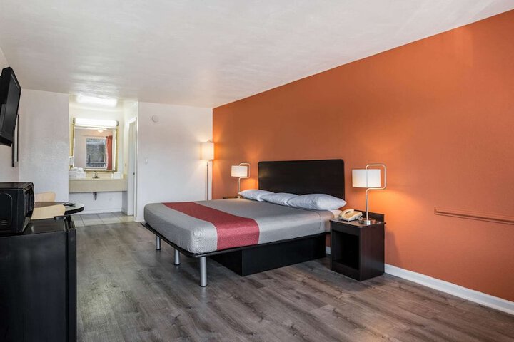 Motel 6 Portsmouth VA
