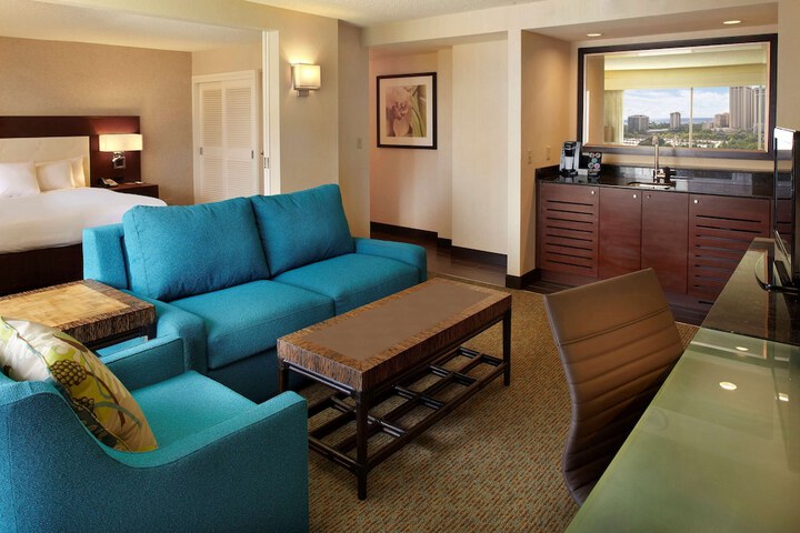 DoubleTree by Hilton Hotel Alana - Waikiki Beach