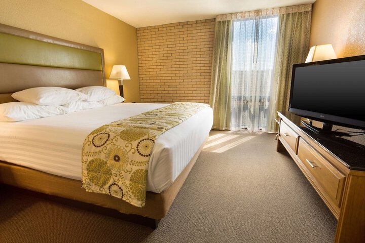 Room 7 of 38