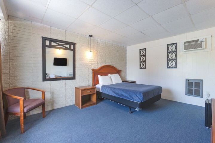 Room 10 of 78
