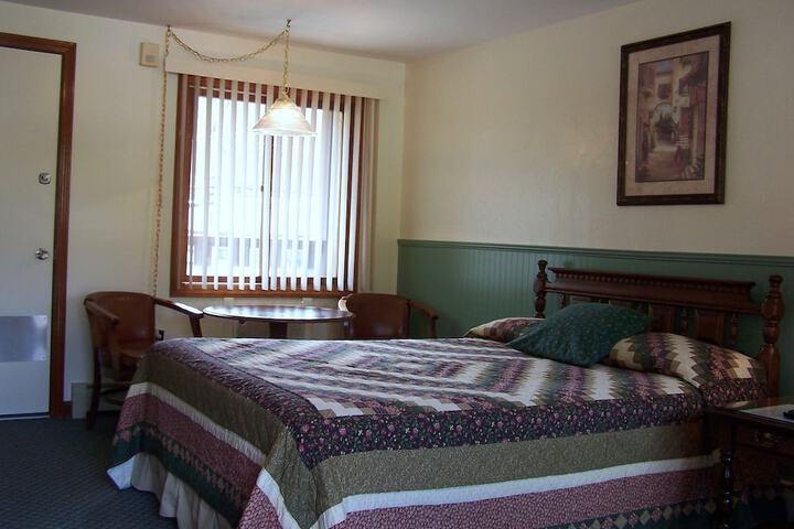Room 19 of 34