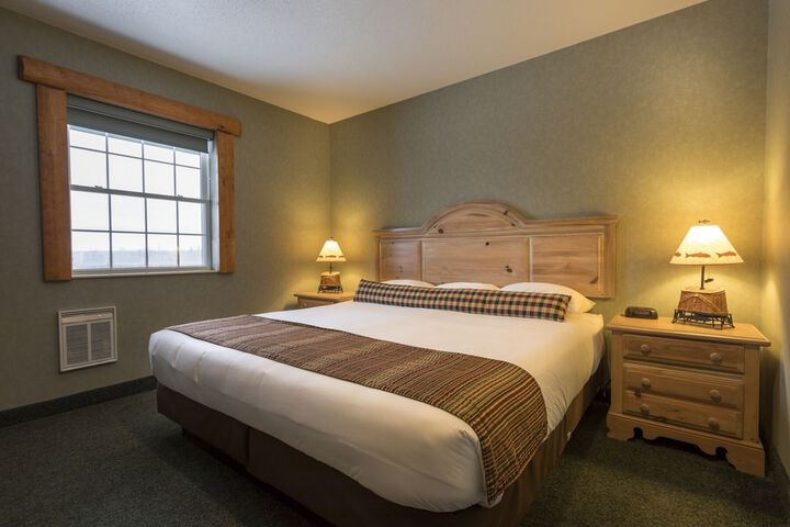 Room 18 of 32