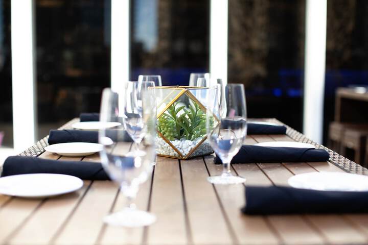Dining 72 of 78