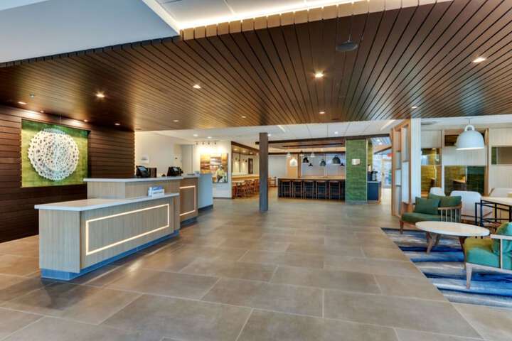 Hotel Interior 6 of 24