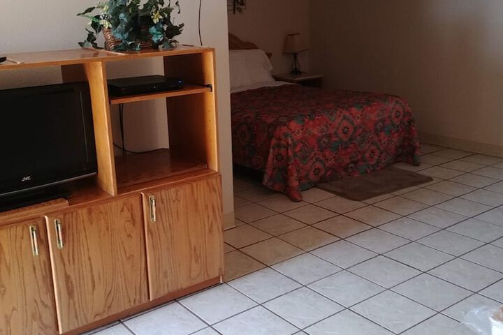 Room 19 of 19