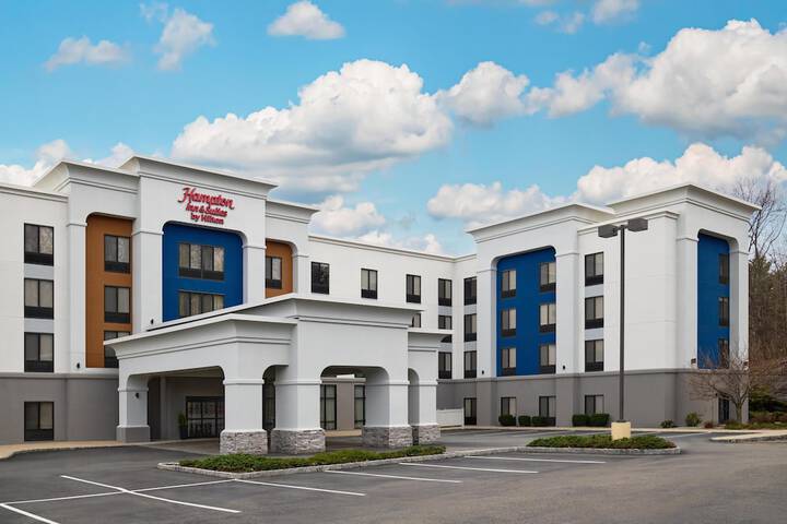 Hampton Inn & Suites Parsippany / North