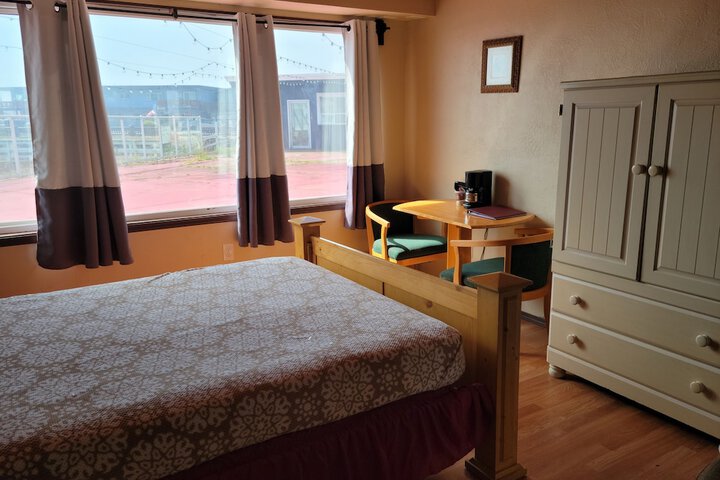 Room 73 of 120
