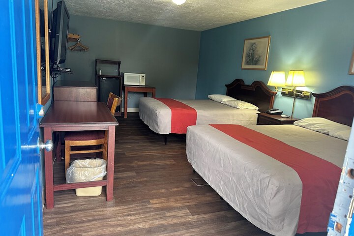 Room 14 of 27