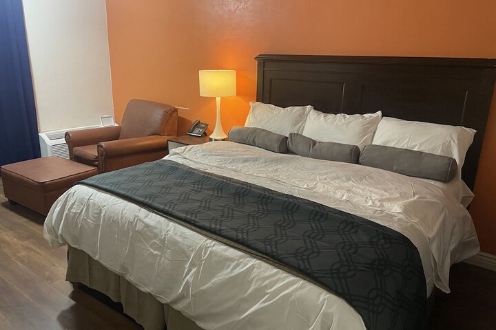 Room 12 of 20