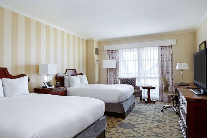 Hilton New Orleans Riverside