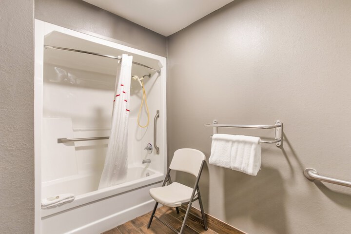 Red Roof Inn & Suites Athens AL