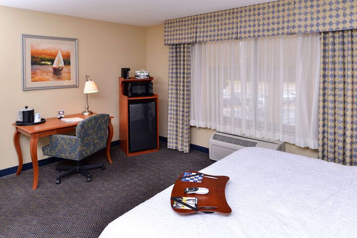 Room 27 of 46