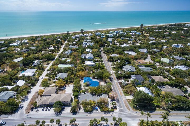Tarpon Tale Inn