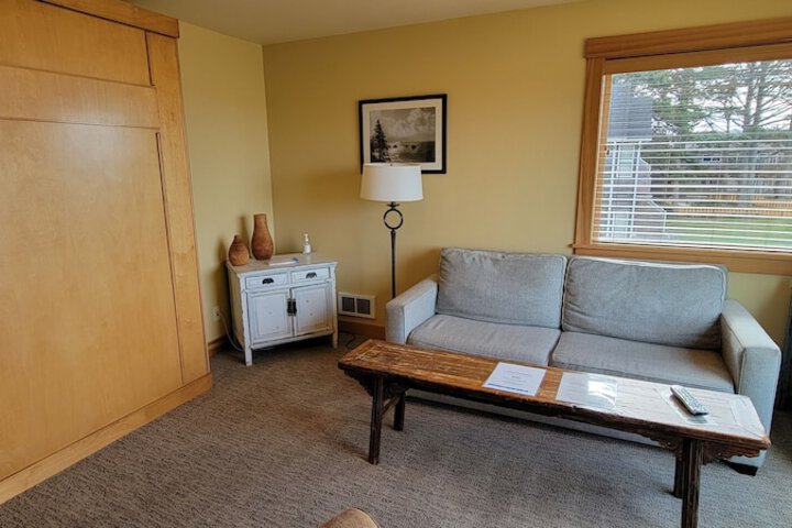 Room 19 of 53