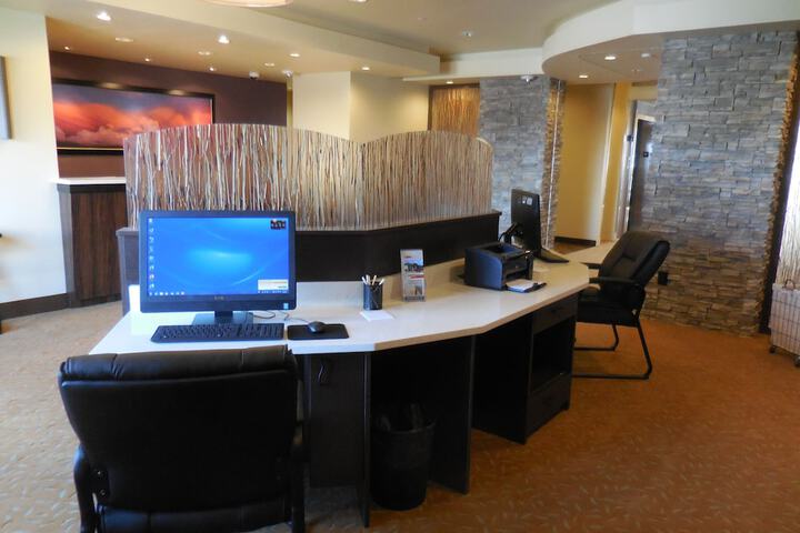 Business Center 35 of 35