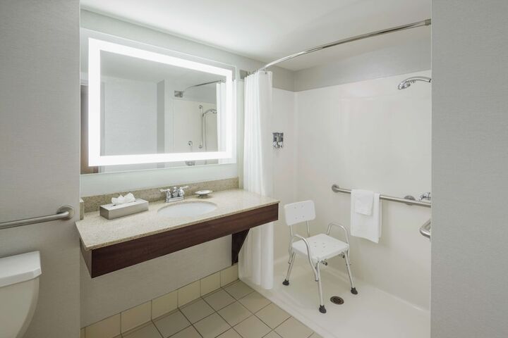 Room 12 of 35